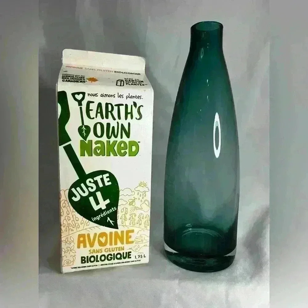 Teal glass carafe bottle - Picture 1 of 4